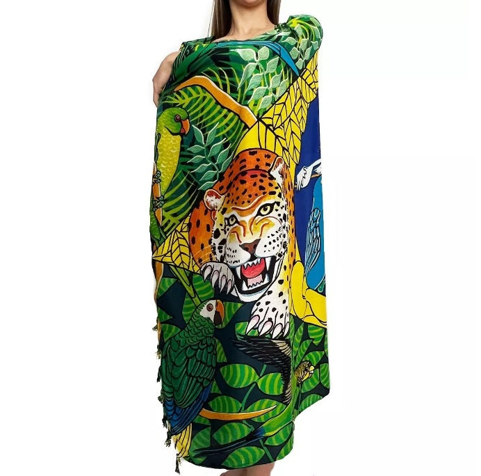 Sarong Brazilian flag as a backdrop, intertwined with the majestic leopard, the rich flora and fauna of the Amazon.